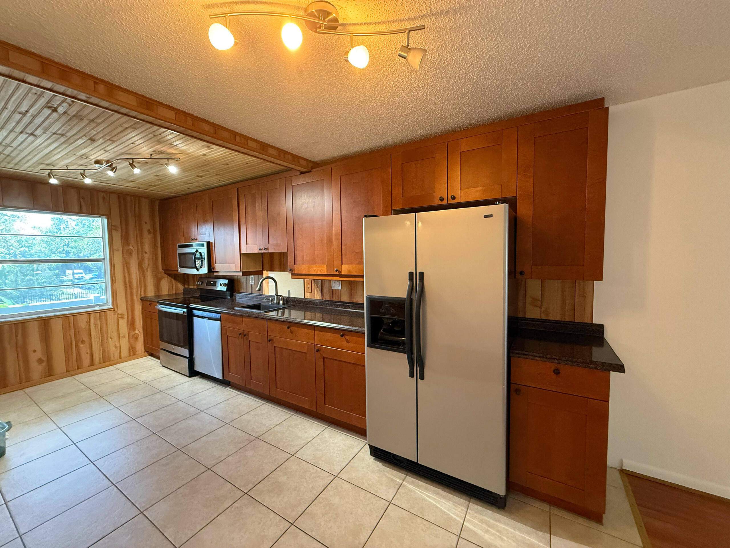 3776 Inverrary Boulevard, Unit 204R Lauderhill, FL 33319 - Photo 8 of 16 setty_127