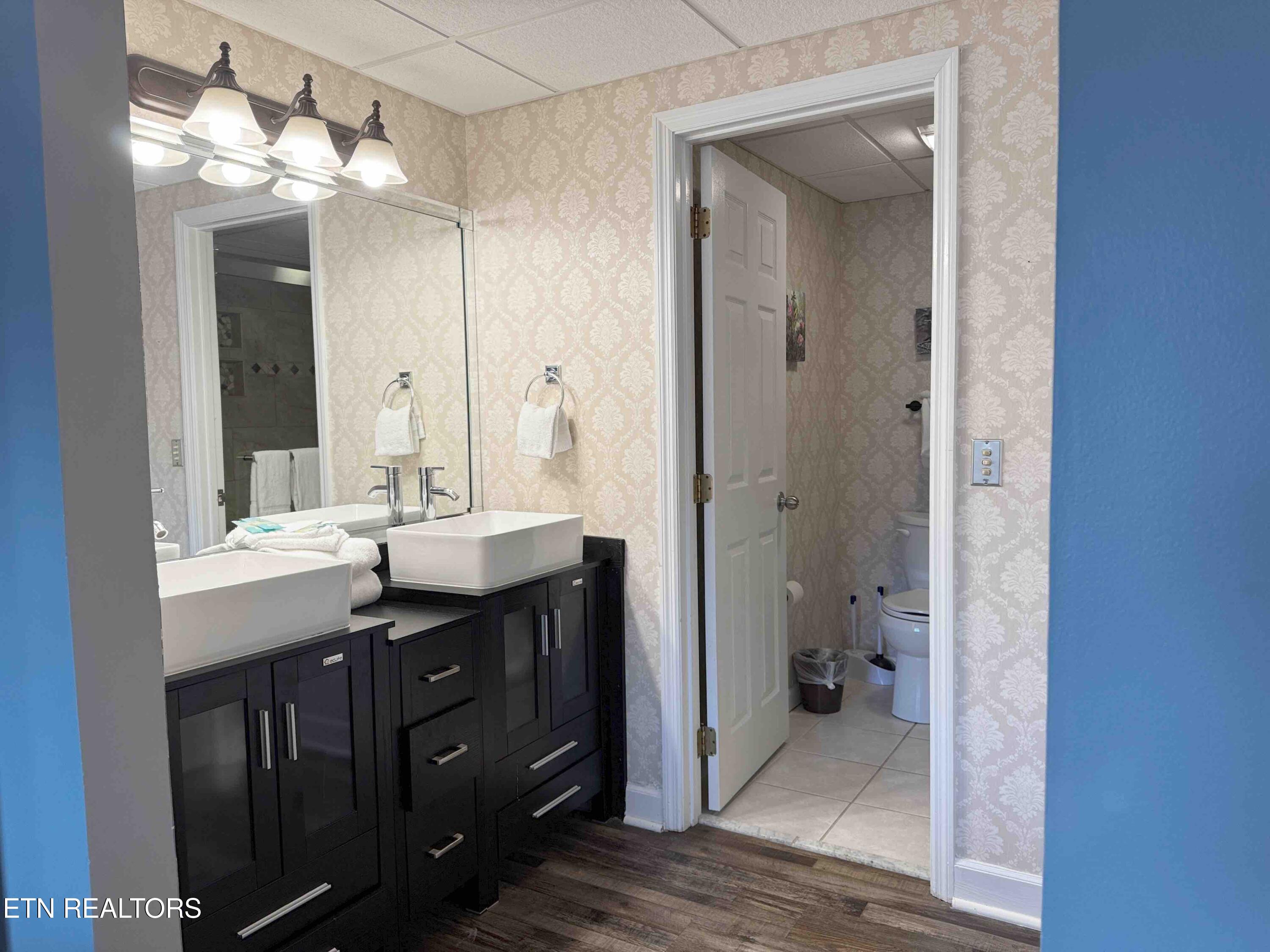 3215 North River Road, Unit STE 307 Pigeon Forge, TN 37863 - Photo 20 of 49 MBath