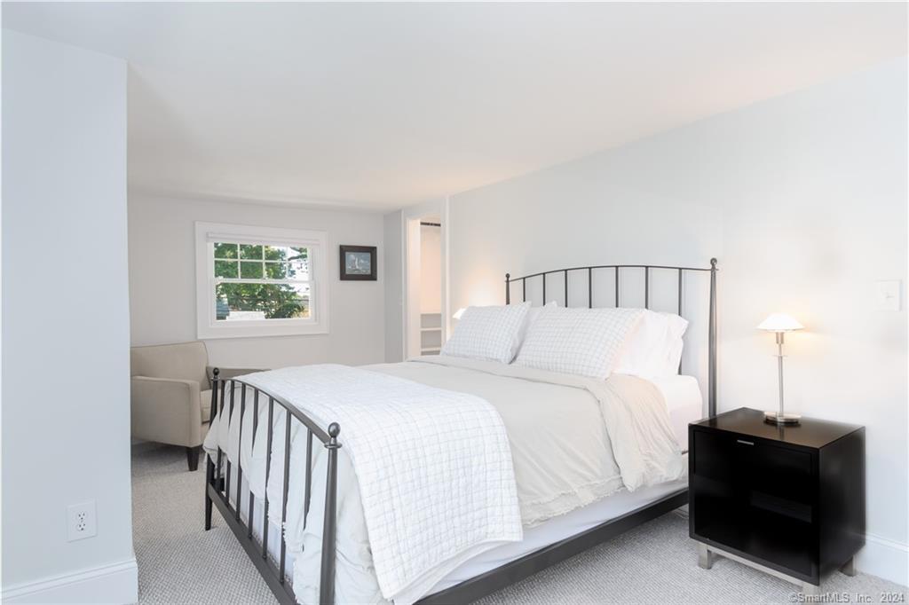 303 Wakeman Road Fairfield, CT 06824 - Photo 21 of 40