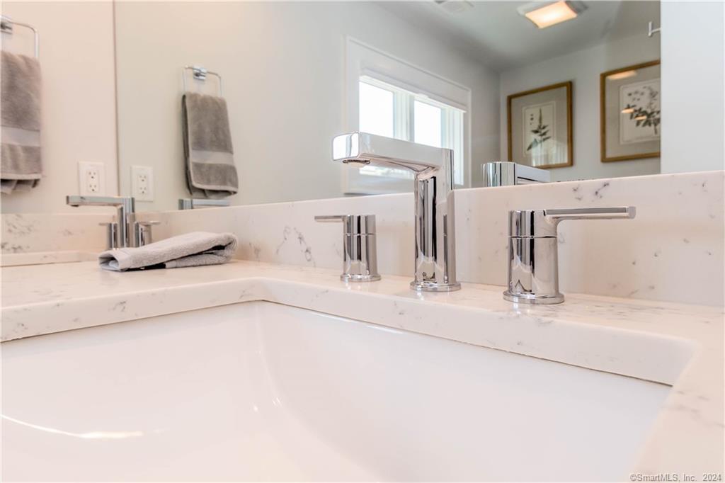 303 Wakeman Road Fairfield, CT 06824 - Photo 24 of 40