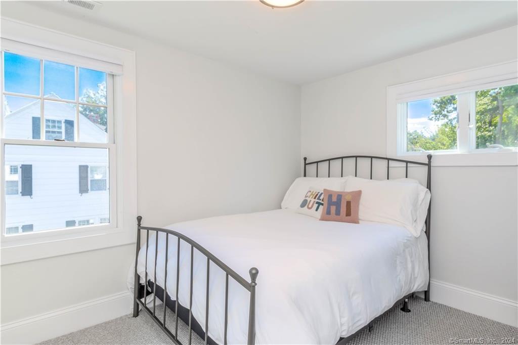 303 Wakeman Road Fairfield, CT 06824 - Photo 27 of 40