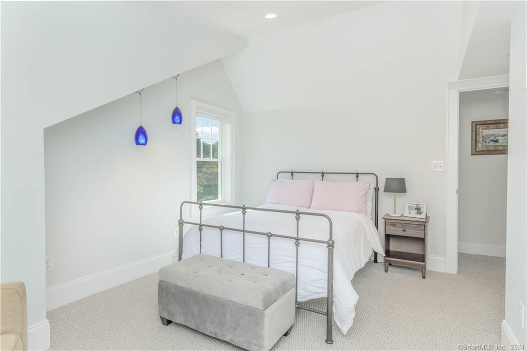 303 Wakeman Road Fairfield, CT 06824 - Photo 30 of 40