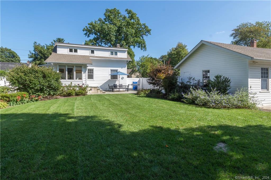 303 Wakeman Road Fairfield, CT 06824 - Photo 39 of 40