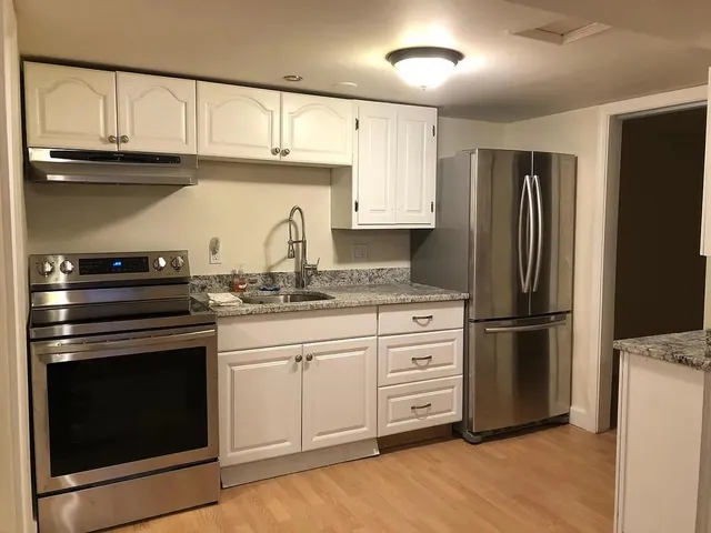 $1,775 | 88 West Broadway, Unit 8, Derry, NH 03038