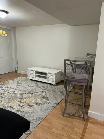 $1,775 | 88 West Broadway, Unit 8, Derry, NH 03038