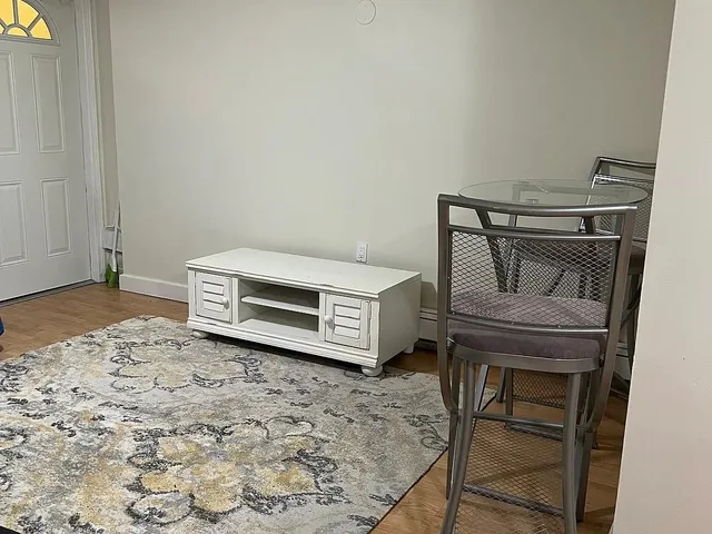 $1,775 | 88 West Broadway, Unit 8, Derry, NH 03038