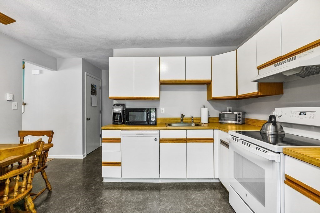 6 Erick Road, Unit 71 Mansfield, MA 02048 - Photo 4 of 18 Gallery Image 4