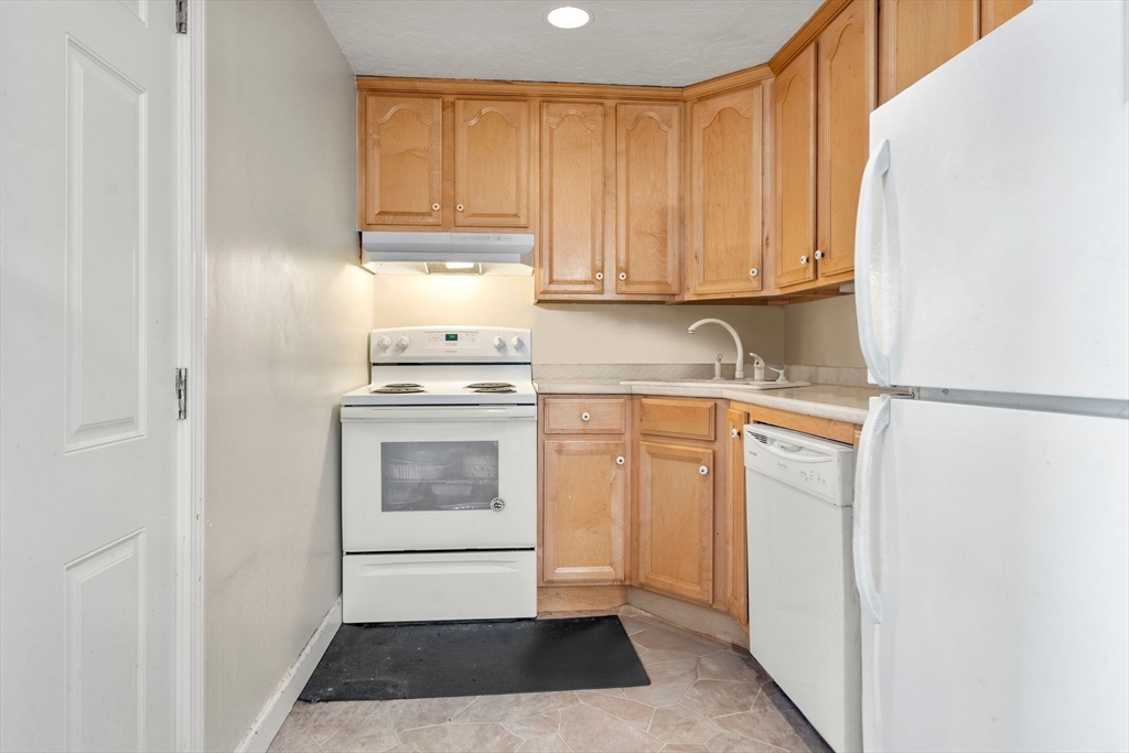 10 Holman Street, Unit C Attleboro, MA 02703 - Photo 6 of 13