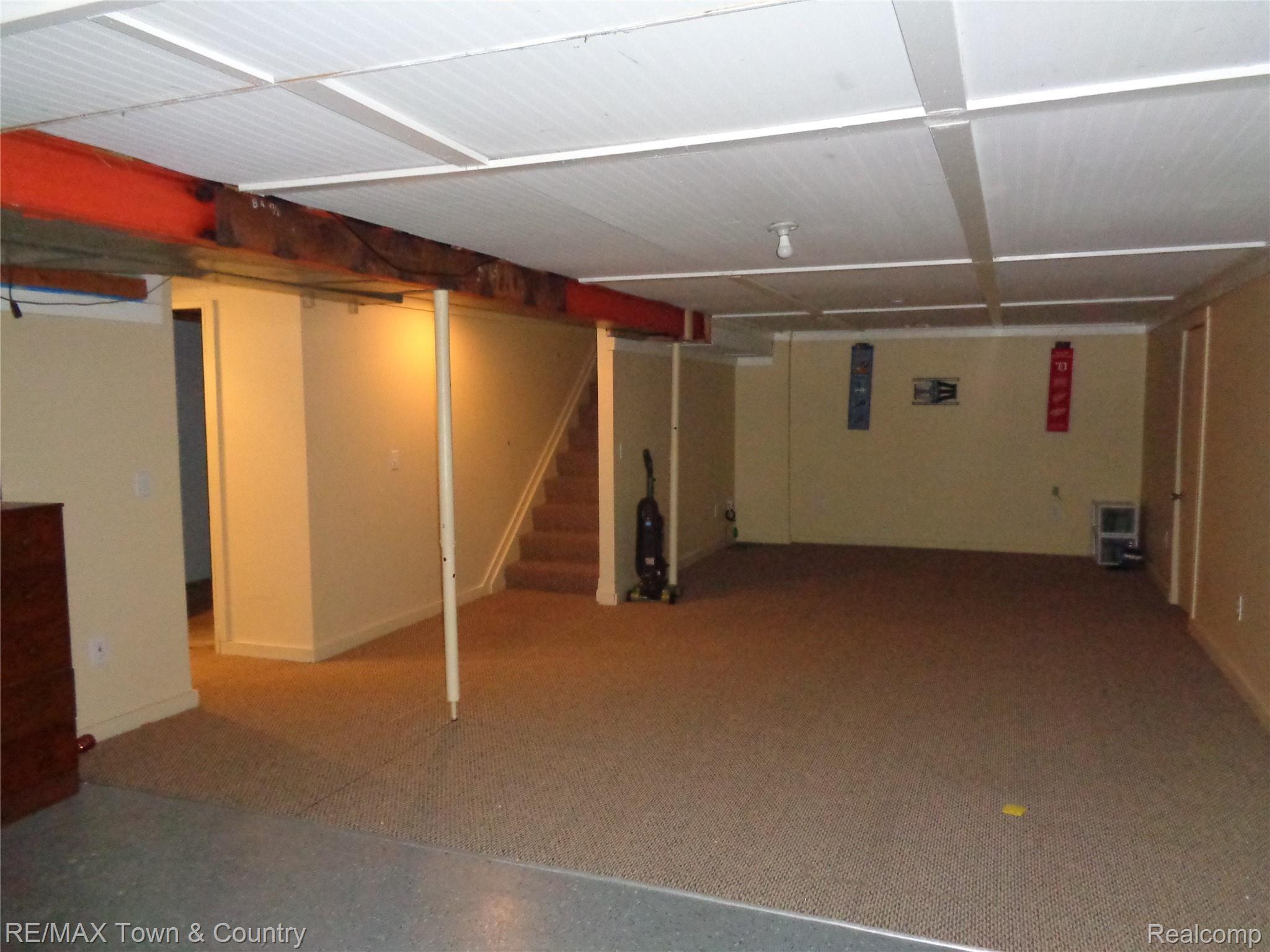 7375 Gillette Road Flushing, MI 48433 - Photo 23 of 28 DSC02974.JPG