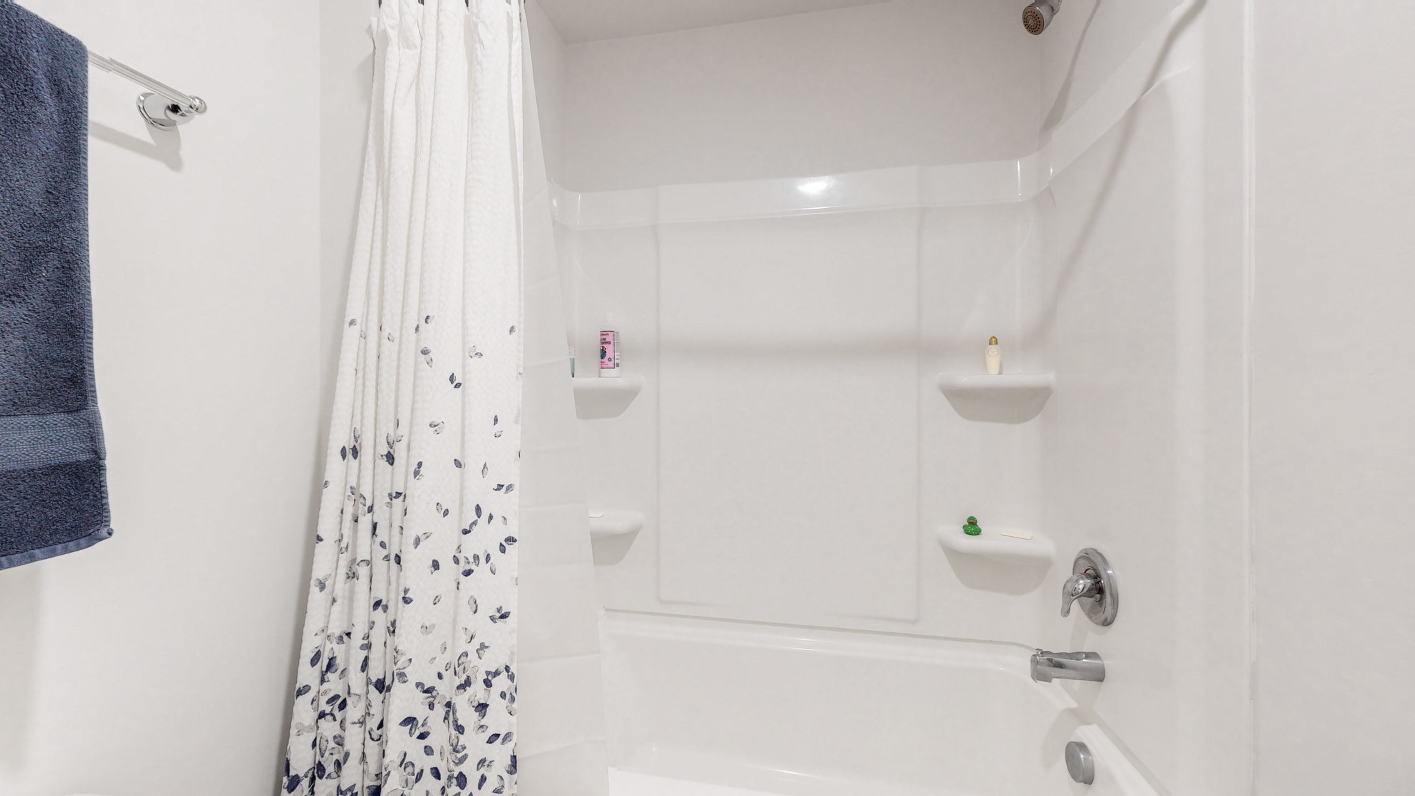 8012 Craighead Drive Lebanon, TN 37087 - Photo 24 of 53 a bathroom with a bathtub and shower