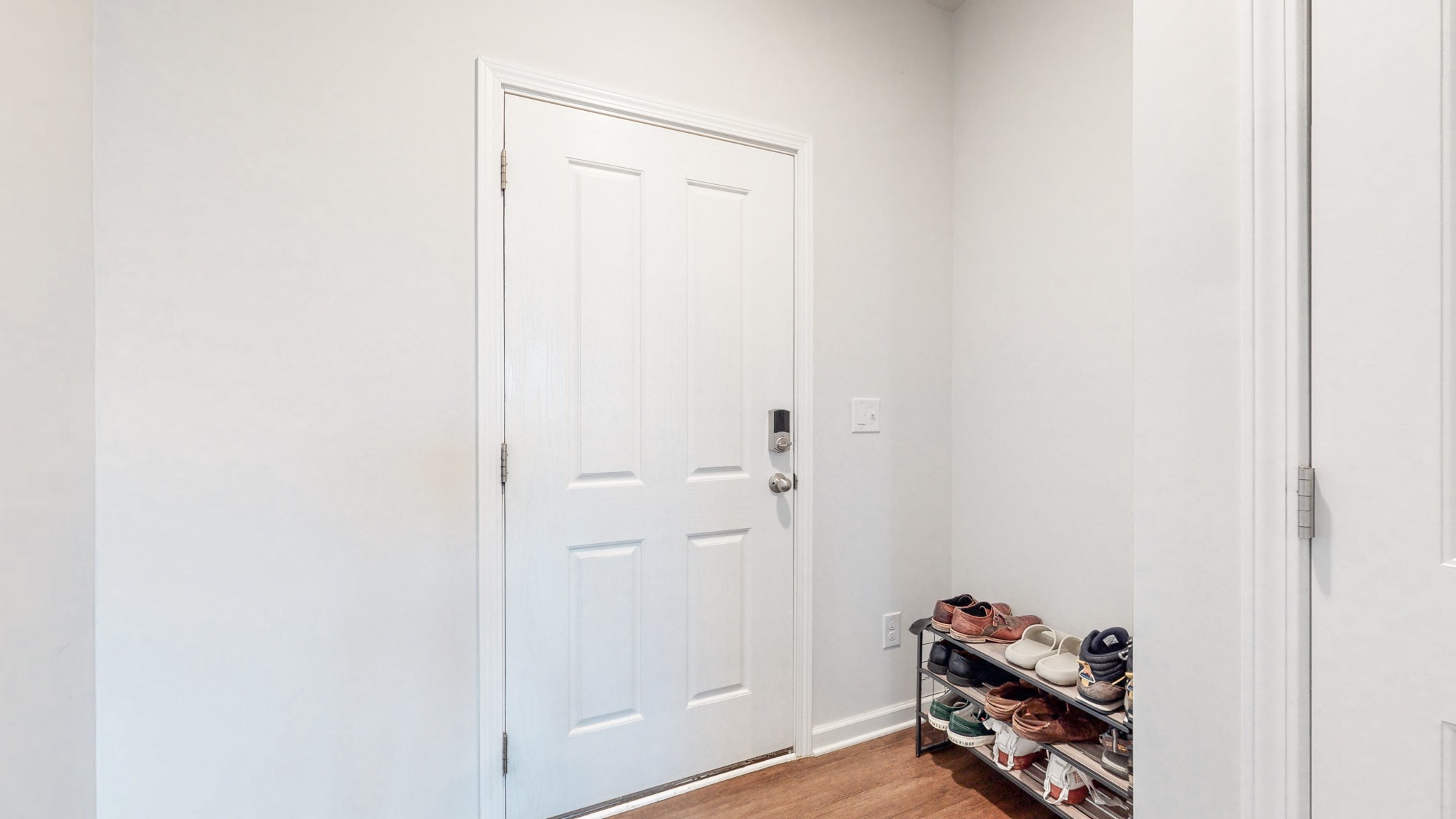 8012 Craighead Drive Lebanon, TN 37087 - Photo 3 of 53 a view of room with closet