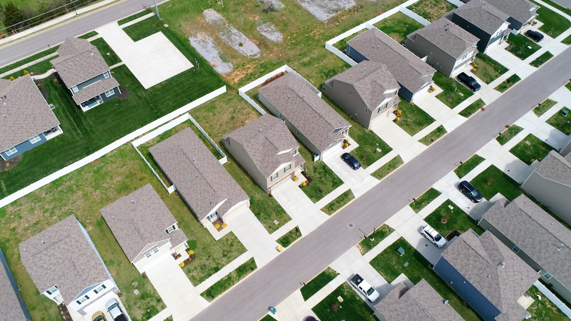 8012 Craighead Drive Lebanon, TN 37087 - Photo 45 of 53 an aerial view of a house with a garden