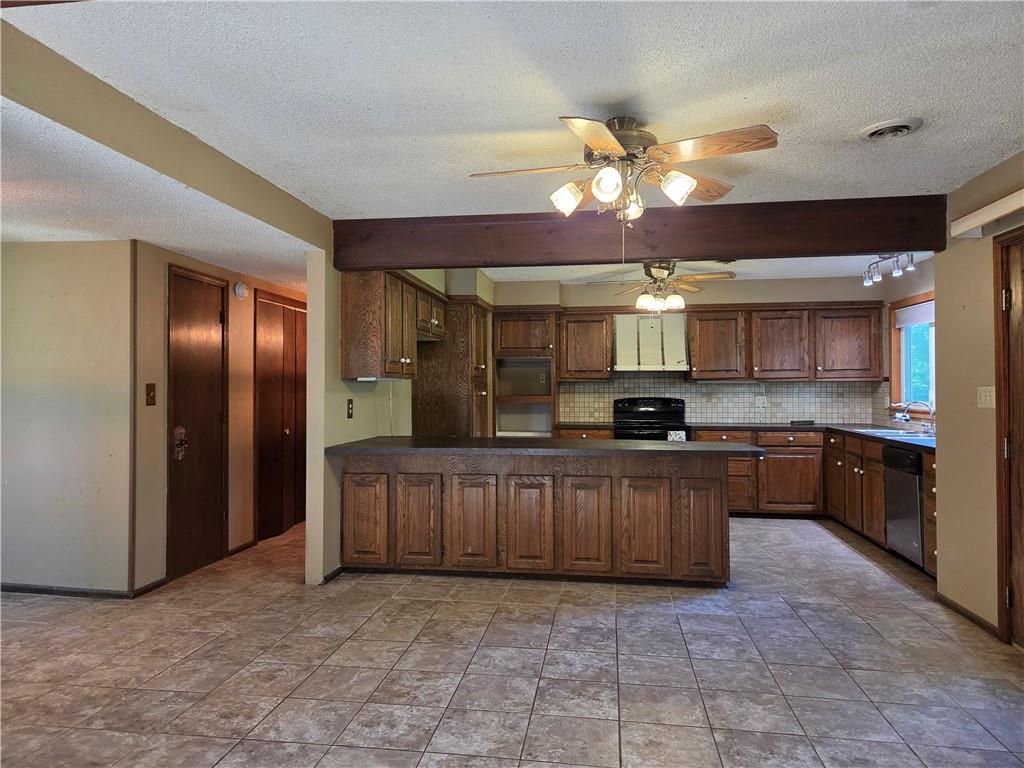 19759 30th Road Parsons, KS 67357 - Photo 14 of 45