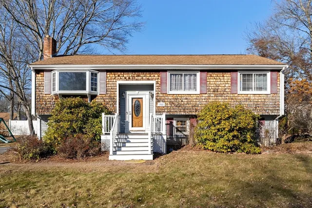$520,000 | 35 Gladwood Street, Brockton, MA 02301