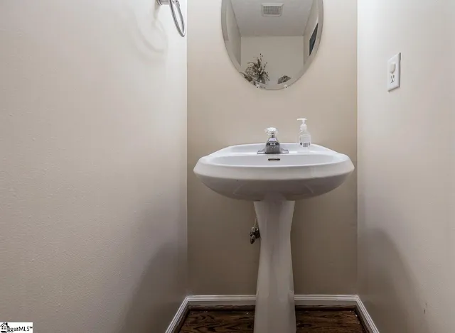 $379,900 | 103 Lyndhurst Drive, Anderson, SC 29621