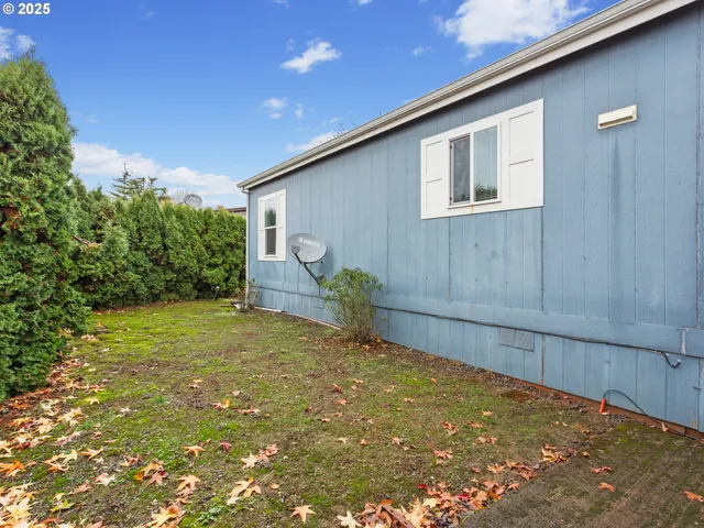 a house view with a outdoor space