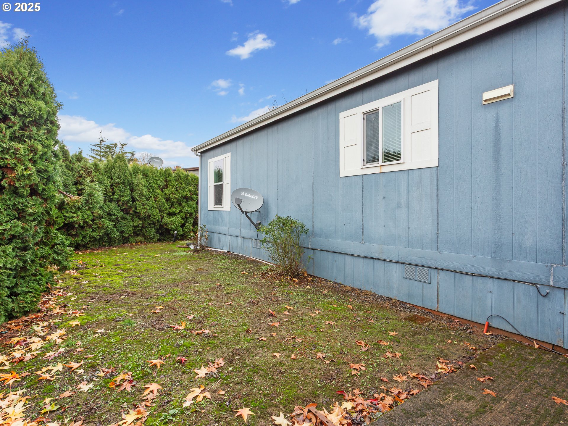 2901 East 2nd Street, Unit 121 Newberg, OR 97132 - Photo 29 of 48 a house view with a outdoor space