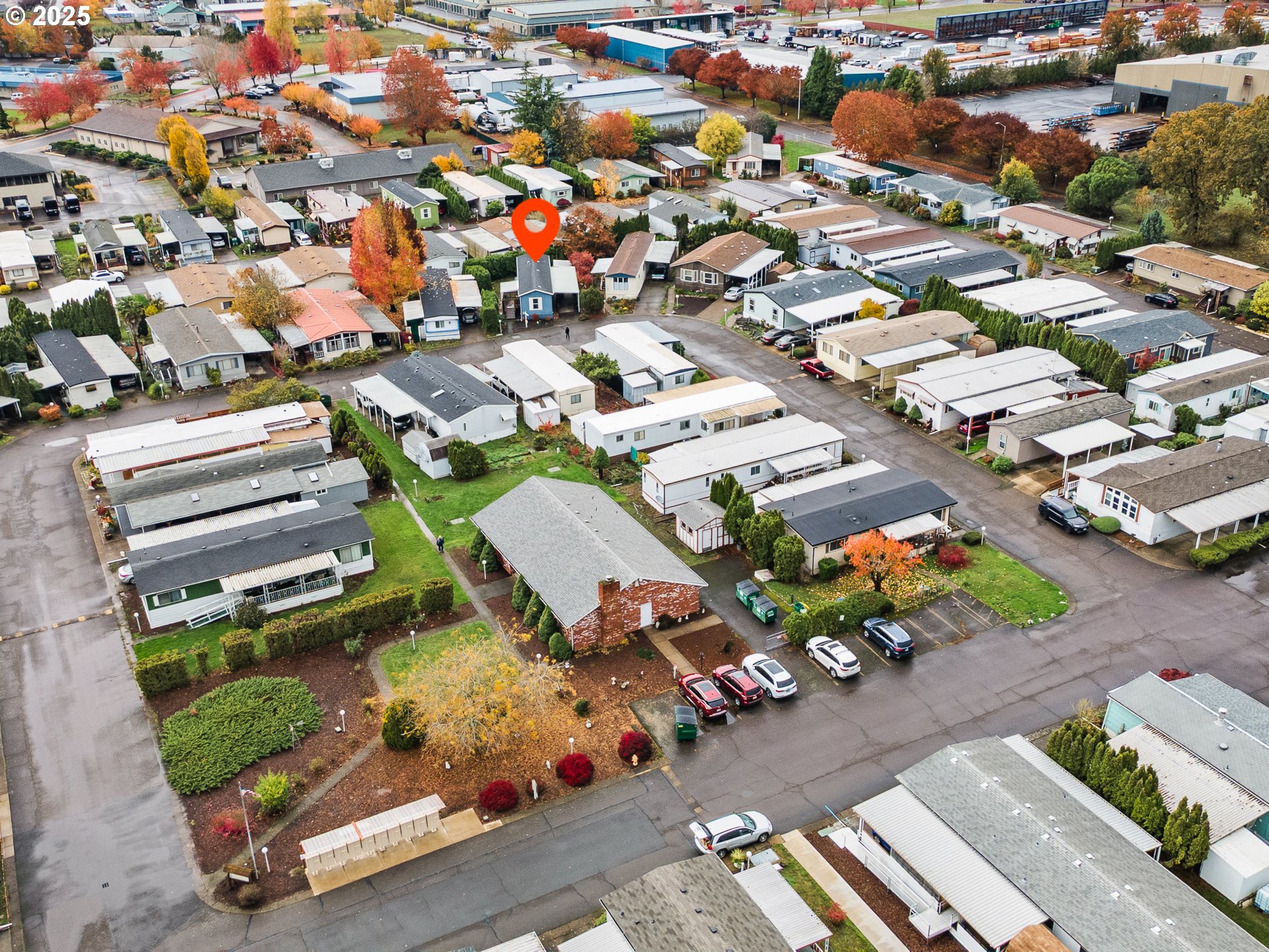 2901 East 2nd Street, Unit 121 Newberg, OR 97132 - Photo 43 of 48 an aerial view of a residential houses with outdoor space
