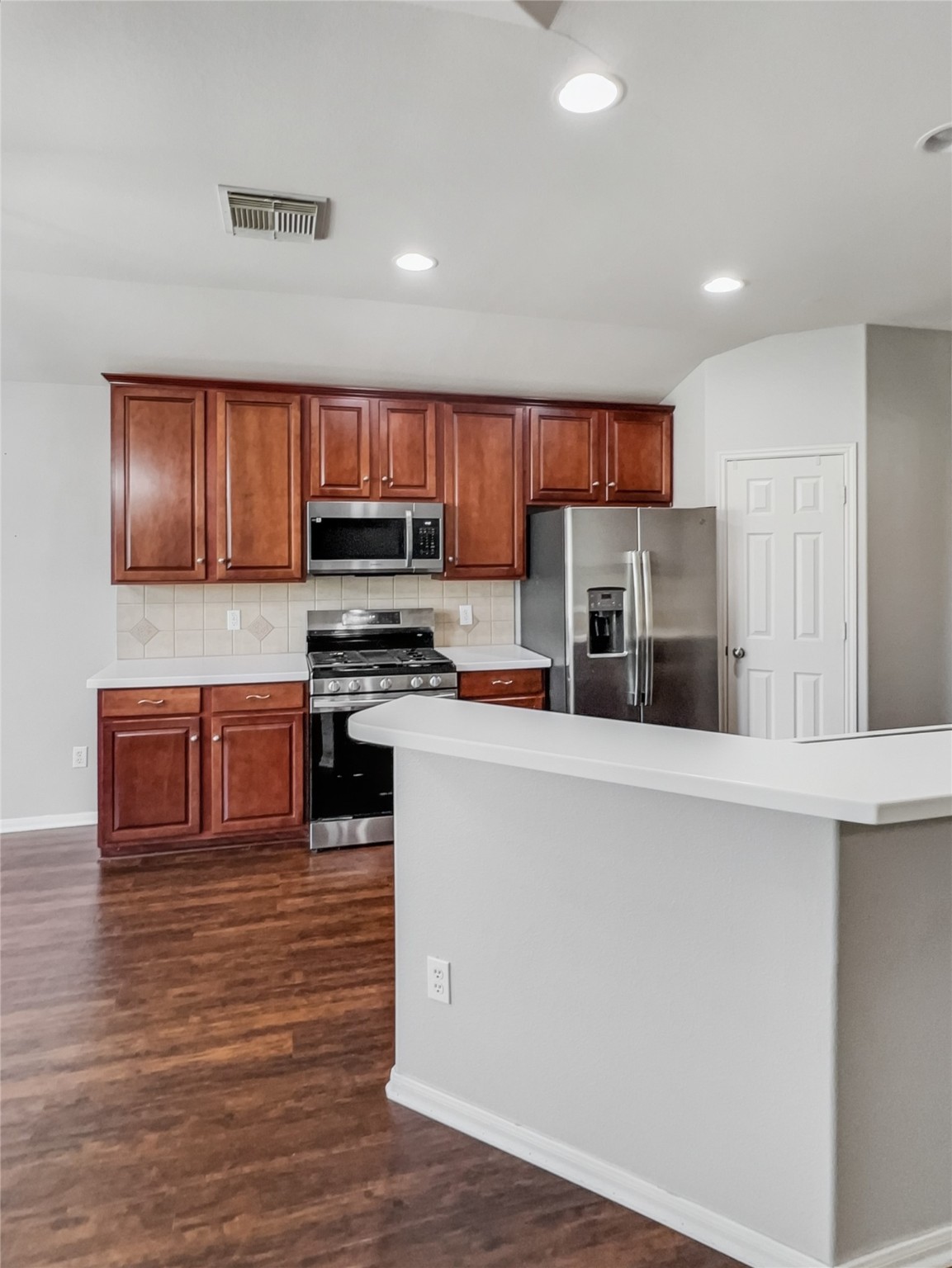 20326 Linshire Drive Spring, TX 77388 - Photo 6 of 24 The kitchen offers convenient double sink, large pantry, plenty of cabinet space, along with a breakfast bar.