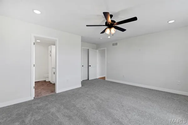 $629,900 | 421 Rumsfeld Drive, Troy, IL 62294