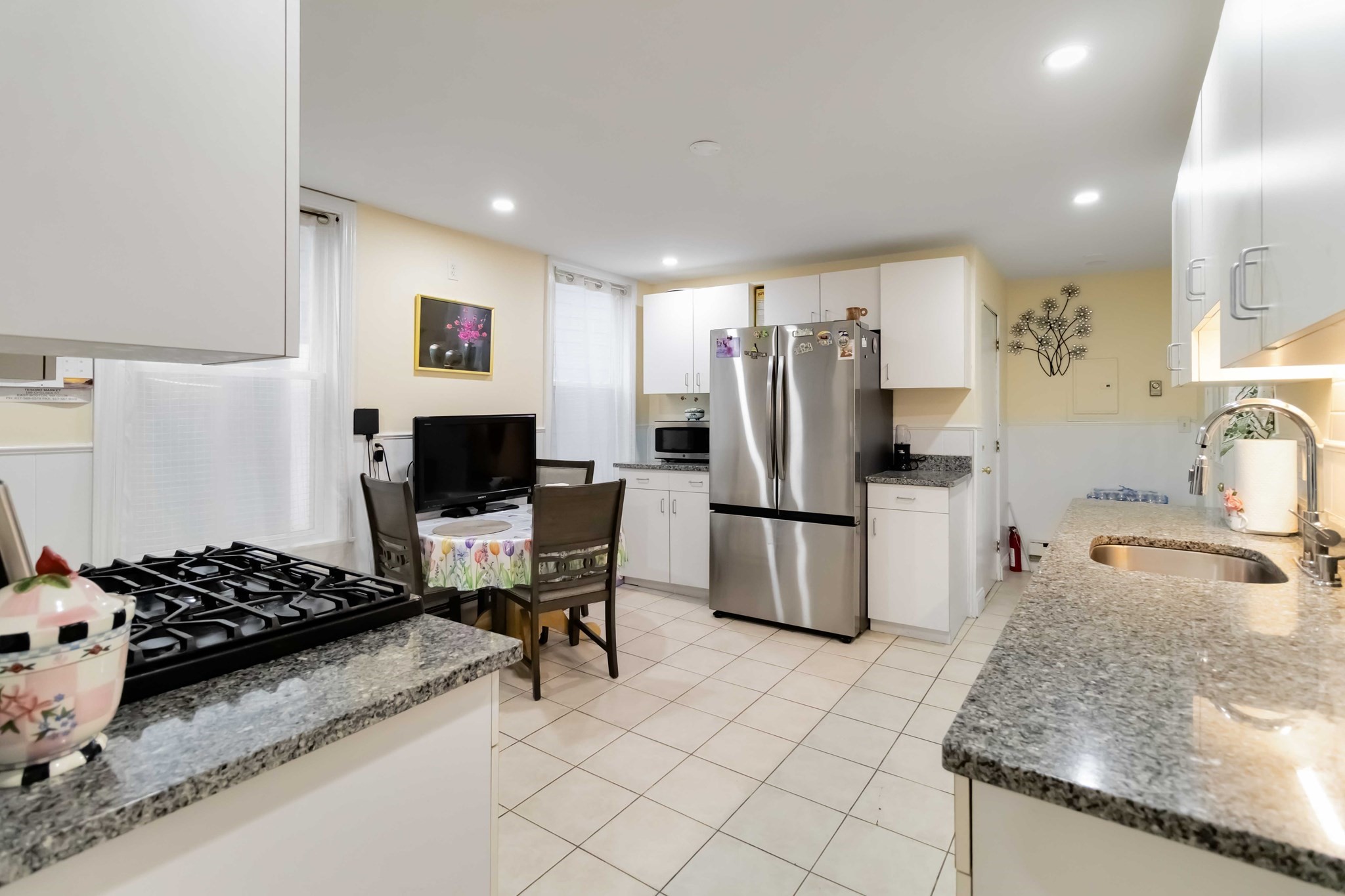 10 Beach Road, Unit 1 Winthrop, MA 02152 - Photo 7 of 19 Gallery Image 7