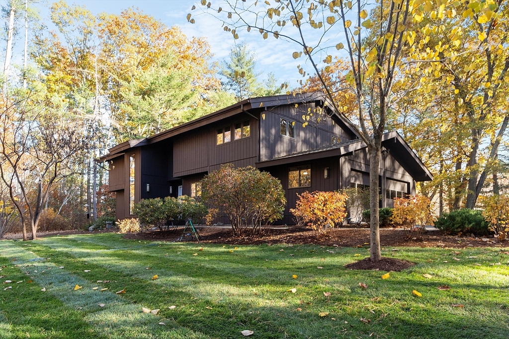 419 Silver Hill Road Concord, MA 01742 - Photo 1 of 30 Gallery Image 1
