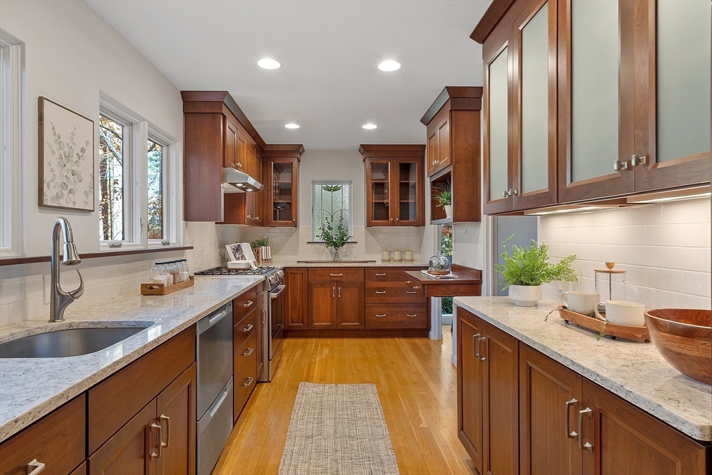 419 Silver Hill Road Concord, MA 01742 - Photo 4 of 30 Gallery Image 4