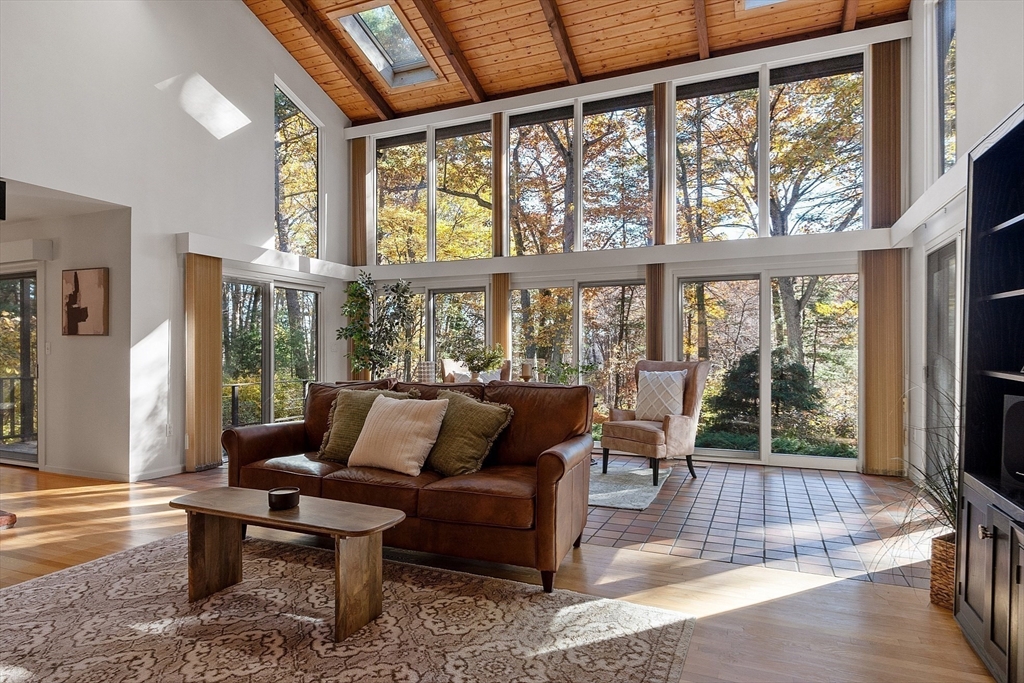 419 Silver Hill Road Concord, MA 01742 - Photo 8 of 30 Gallery Image 8