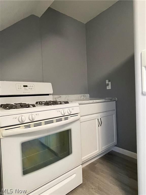 2800 Hillside Road Seven Hills, OH 44131 - Photo 8 of 18