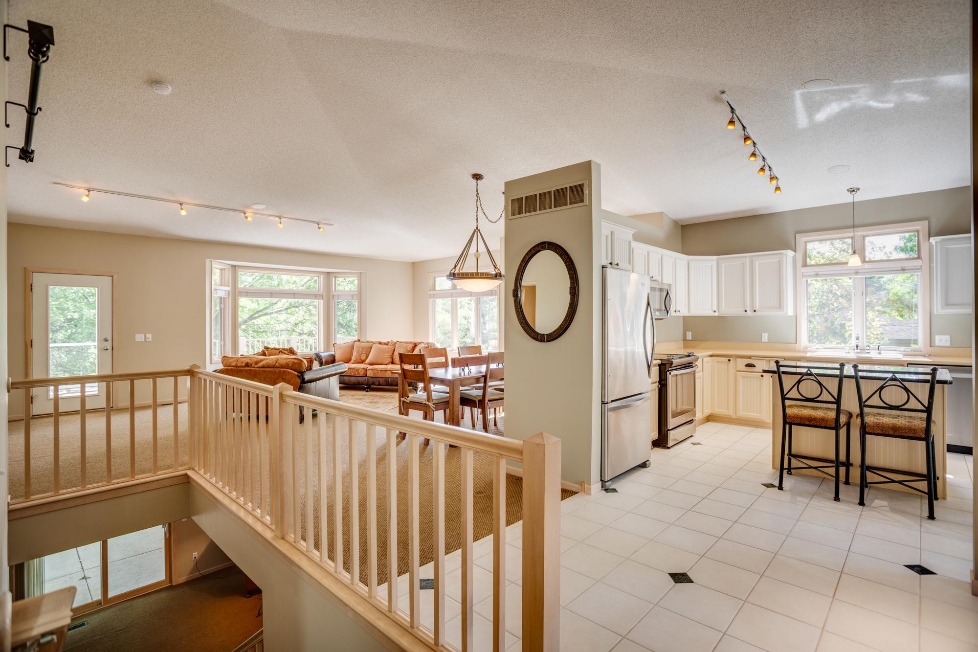 7089 Crowne Oak Road Eden Prairie, MN 55344 - Photo 35 of 58 Gallery Image 35