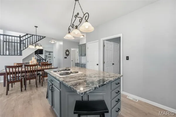 $640,000 | 725 Whispering Forest Drive, Ballwin, MO 63021