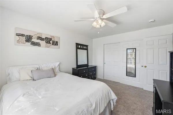 $640,000 | 725 Whispering Forest Drive, Ballwin, MO 63021