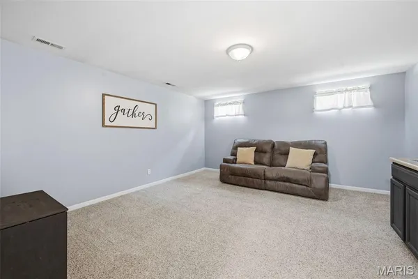 $640,000 | 725 Whispering Forest Drive, Ballwin, MO 63021