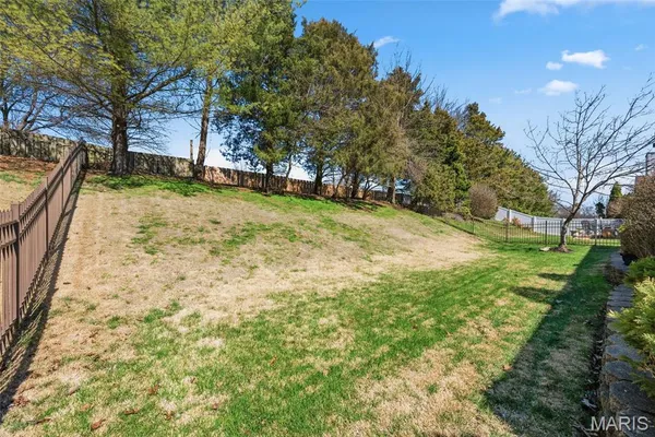 $640,000 | 725 Whispering Forest Drive, Ballwin, MO 63021