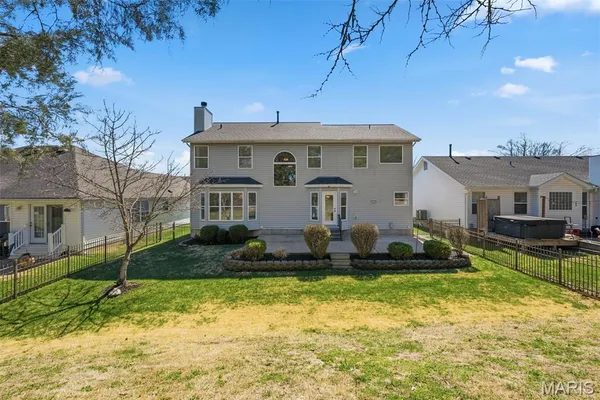 $640,000 | 725 Whispering Forest Drive, Ballwin, MO 63021