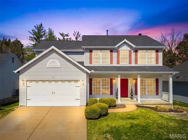 $640,000 | 725 Whispering Forest Drive, Ballwin, MO 63021