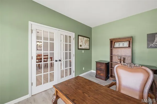 $640,000 | 725 Whispering Forest Drive, Ballwin, MO 63021