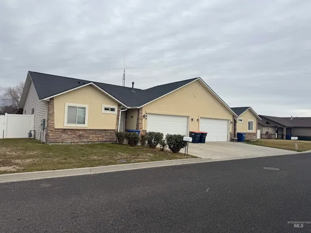 $309,900 | 494 Adria Lane, Twin Falls, ID 83301
