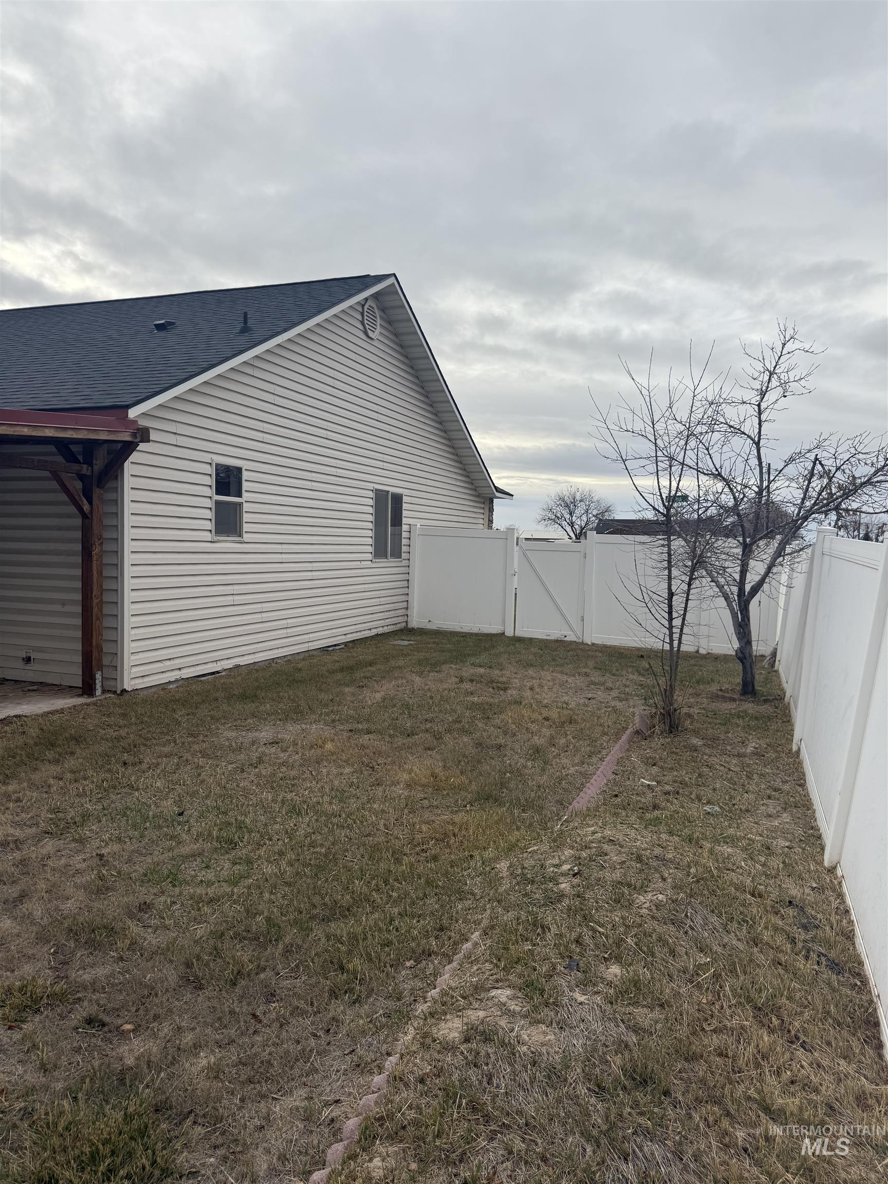 494 Adria Lane Twin Falls, ID 83301 - Photo 7 of 19 View of yard with a patio area