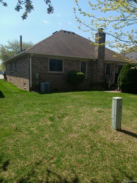 21767 Sunset Drive, Unit 25 Macomb, MI 48044 - Photo 4 of 13 Resized_1000003399 (1).JPEG