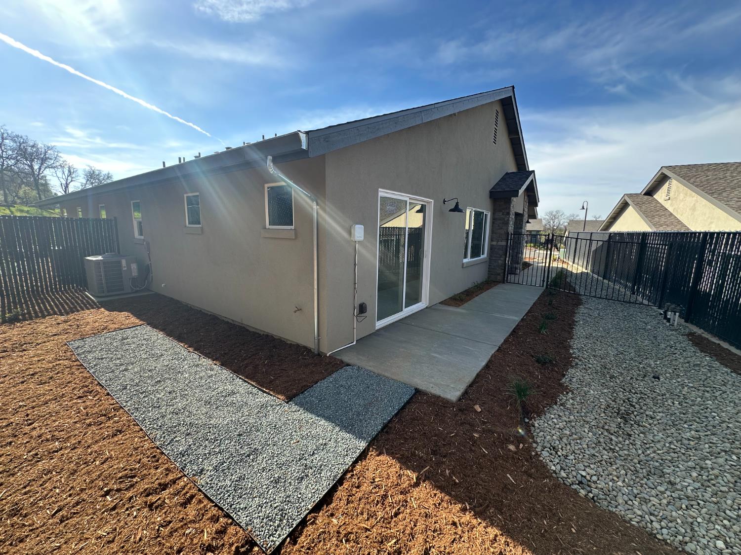 2677 Commons Place Auburn, CA 95603 - Photo 3 of 28