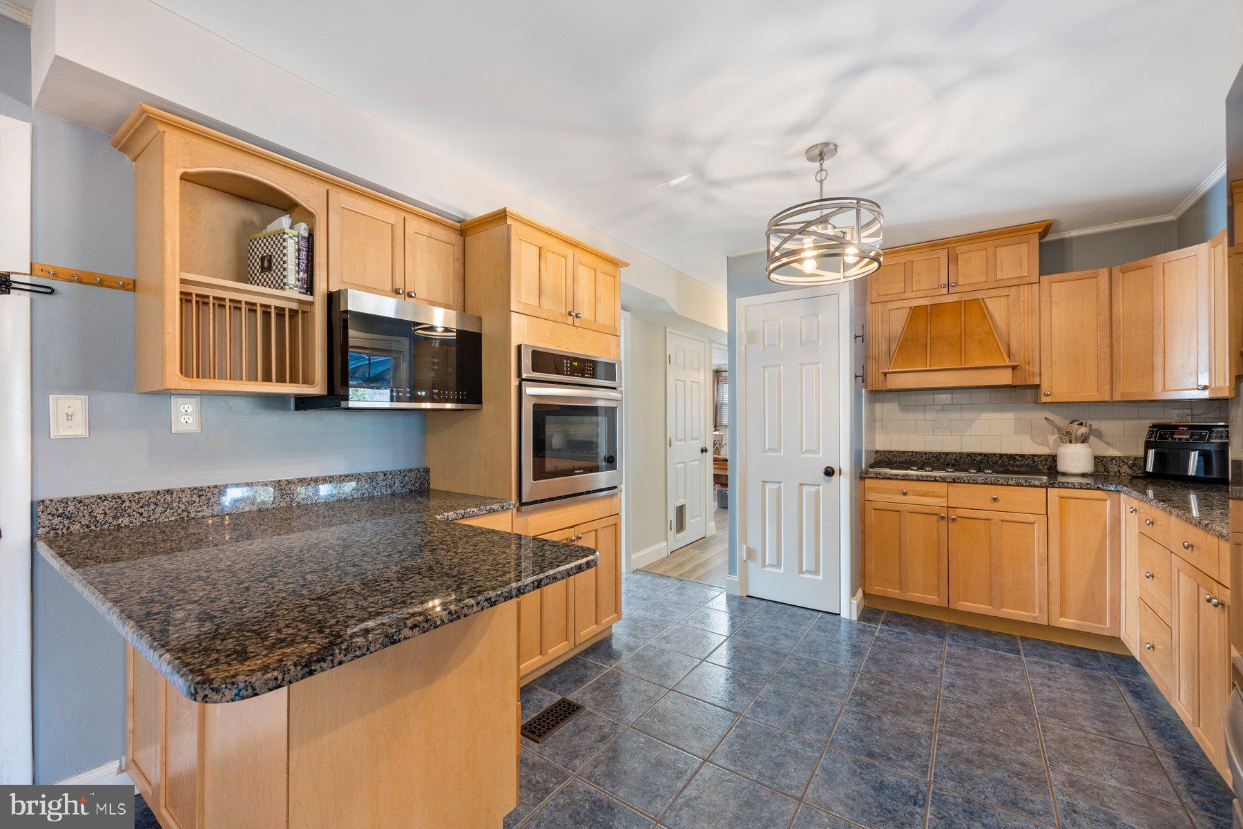 407 Latimer Road Joppa, MD 21085 - Photo 13 of 65 Gallery Image 13