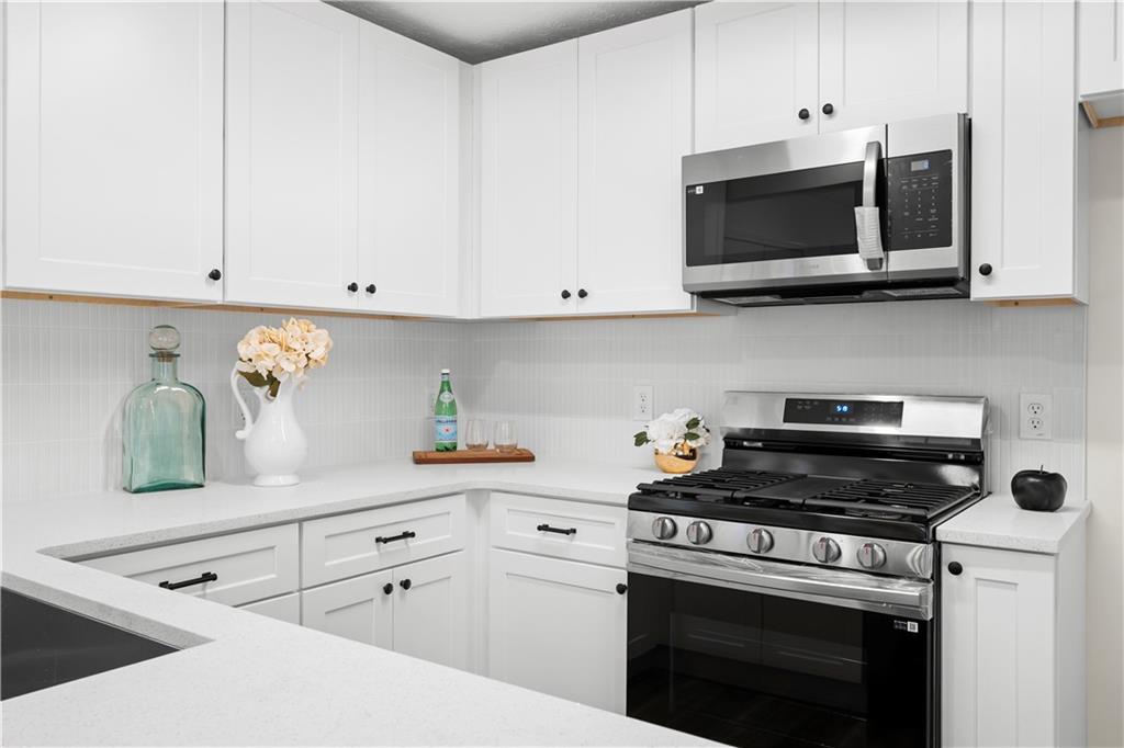 1100 Spring Place Canton, GA 30115 - Photo 13 of 39