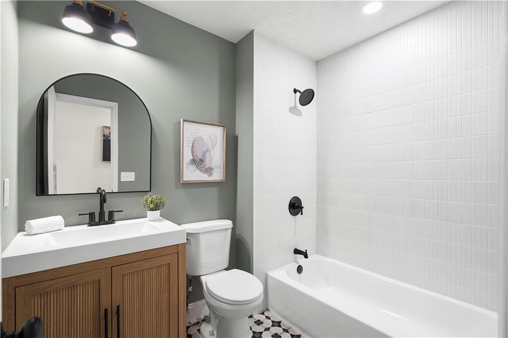 1100 Spring Place Canton, GA 30115 - Photo 23 of 39