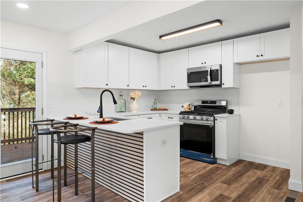 1100 Spring Place Canton, GA 30115 - Photo 9 of 39