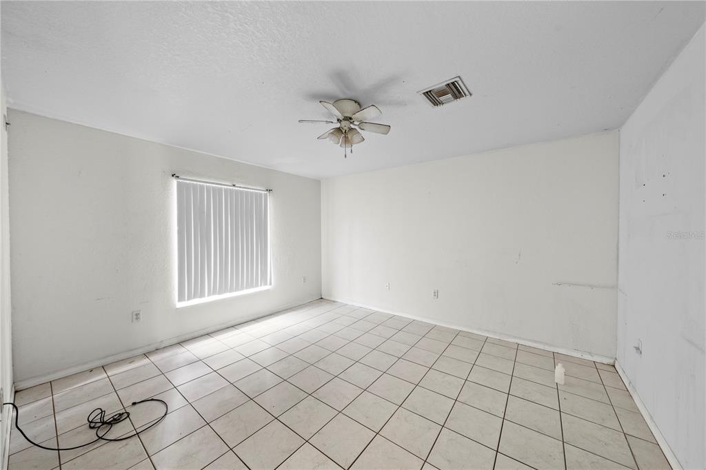 901 Southwest 7th Street Ocala, FL 34471 - Photo 15 of 27 a view of an empty room and window