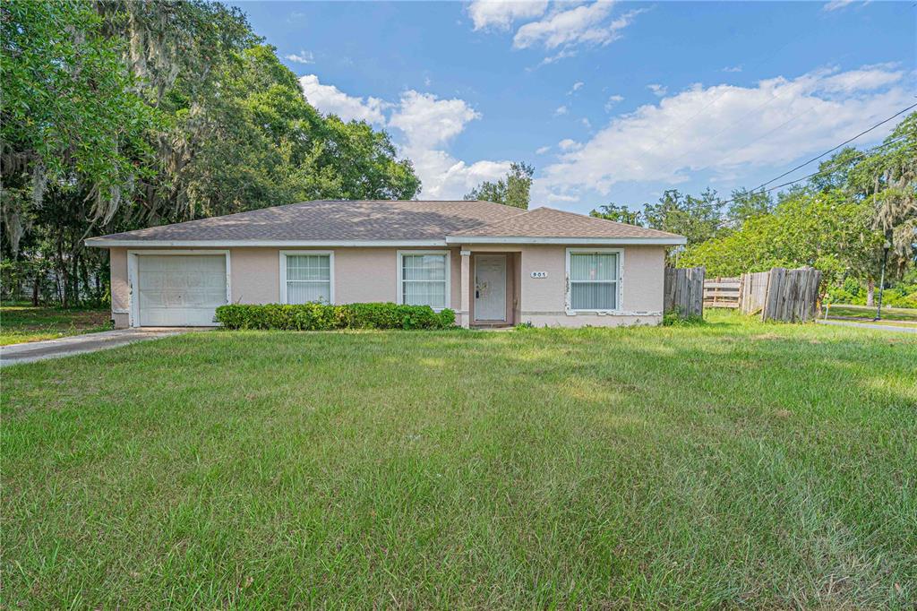 901 Southwest 7th Street Ocala, FL 34471 - Photo 21 of 27 a house view with a garden space