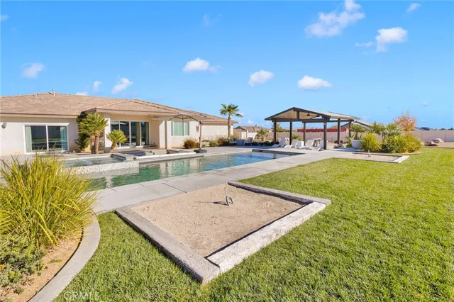 $925,000 | 9817 Silver Palm Drive, Oak Hills, CA 92344