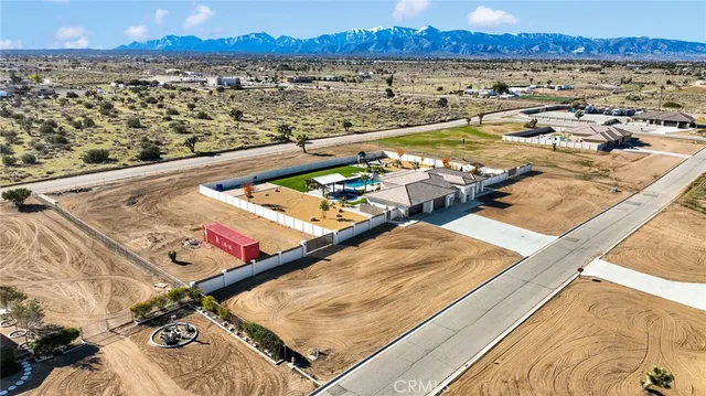 $925,000 | 9817 Silver Palm Drive, Oak Hills, CA 92344