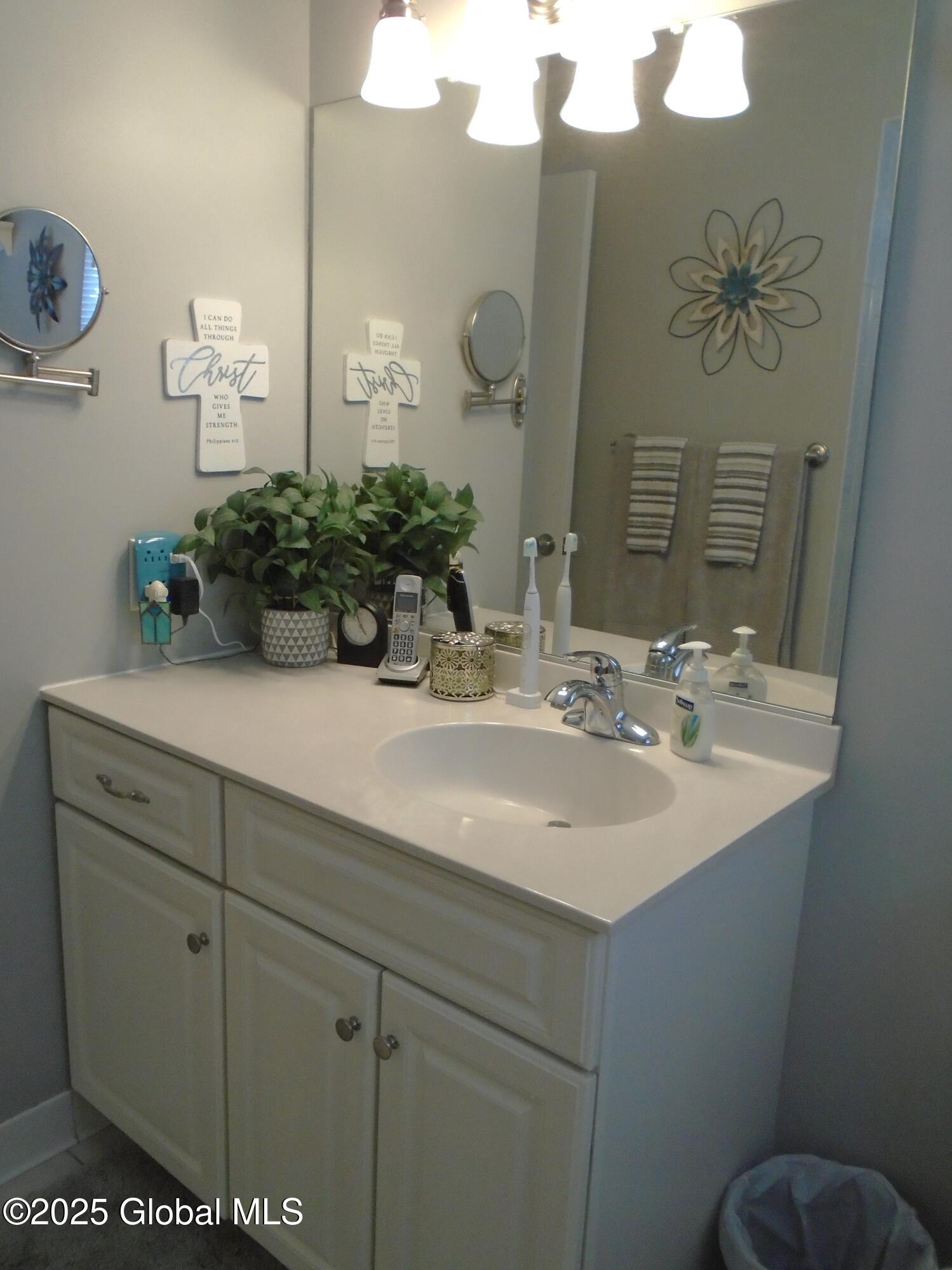 114 Chiswell Road Schenectady, NY 12304 - Photo 26 of 44 Chiswell 14